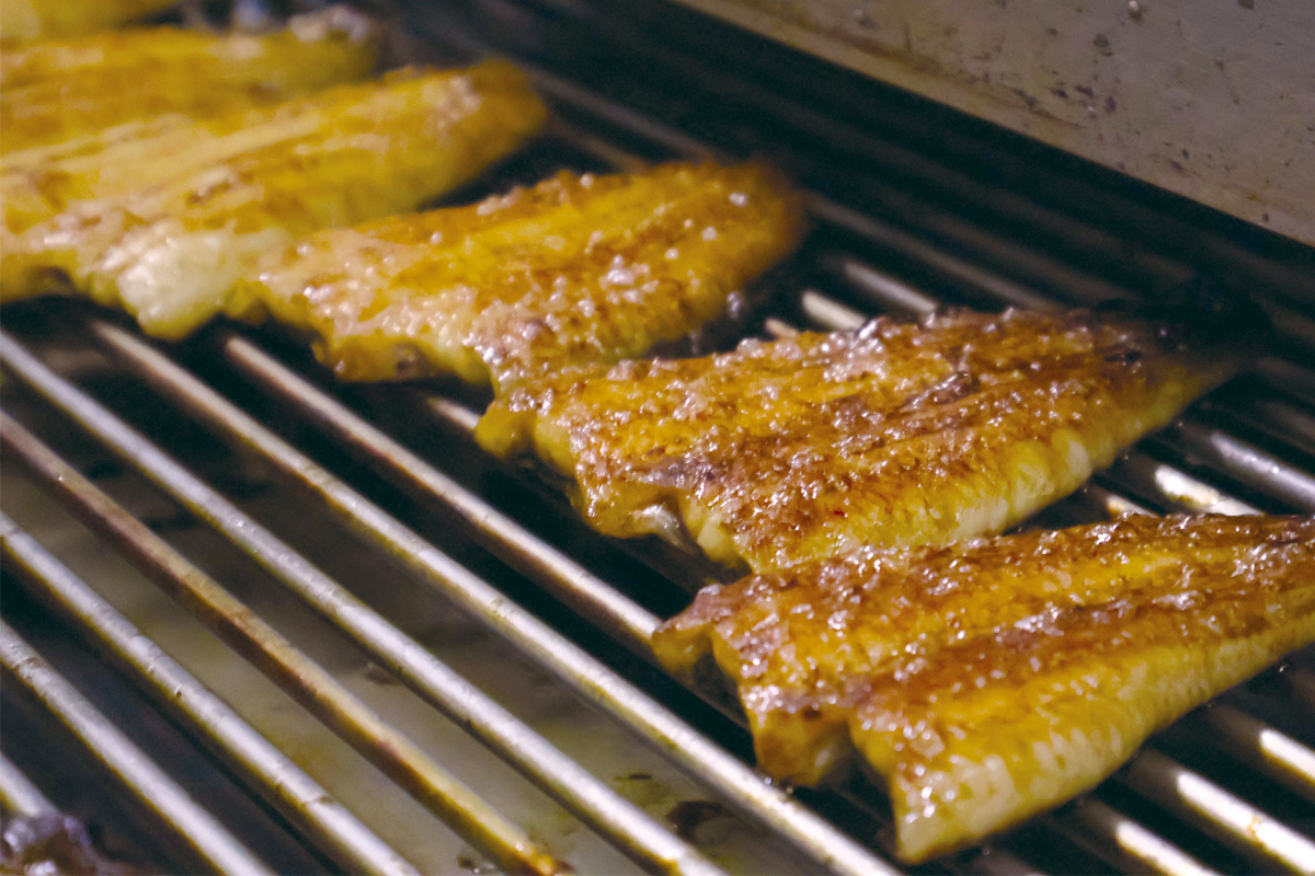 4度の焼きとたれ付けでふっくら香ばしく
