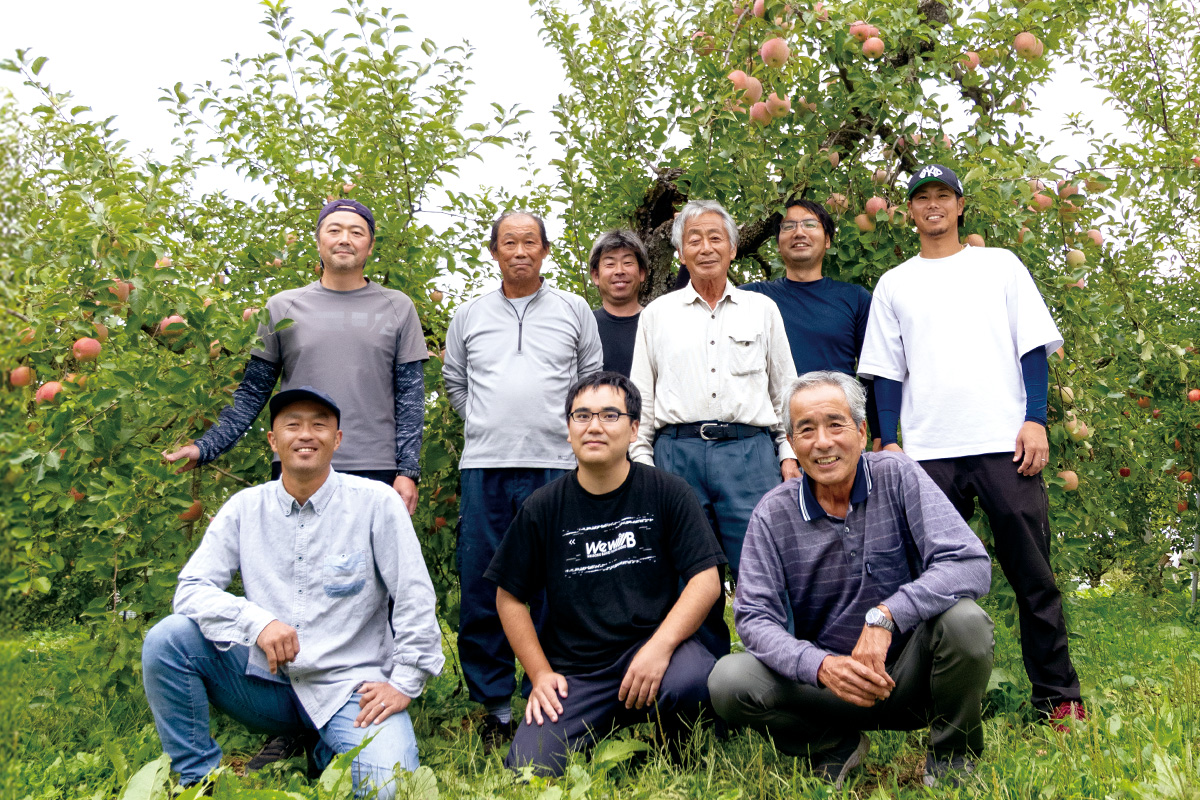 天童果実同志会の生産者の皆さん
