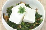 つるむらさきの豆腐サラダ