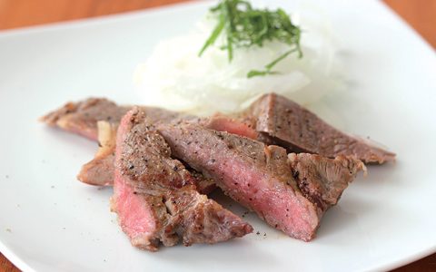 ソースのいらないシンプルステーキ