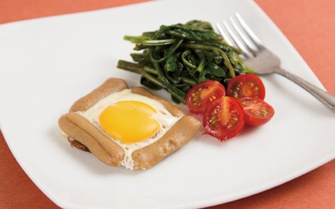 皮なしウインナーと夏野菜の朝食