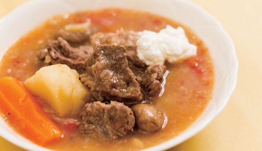 ゴロゴロ牛肉のボルシチ
