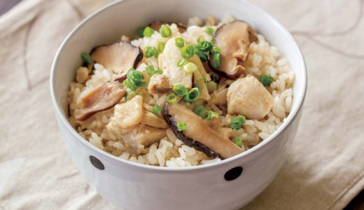 鶏と干しシイタケの炊き込みご飯