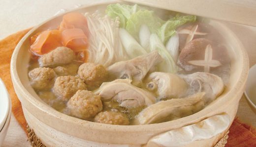 鶏モモブツ切と鶏団子の水炊き風