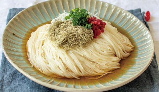 とろろ昆布と梅の紅白麺