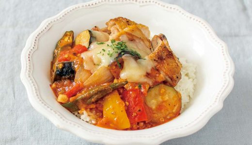 カリカリチキンのラタトゥイユ丼