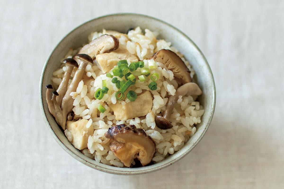 鶏肉と乾しいたけの香りご飯