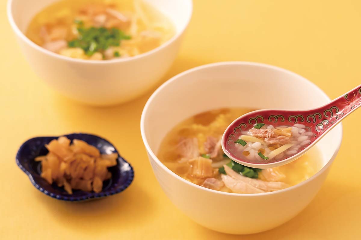 鶏白湯スープで中華粥