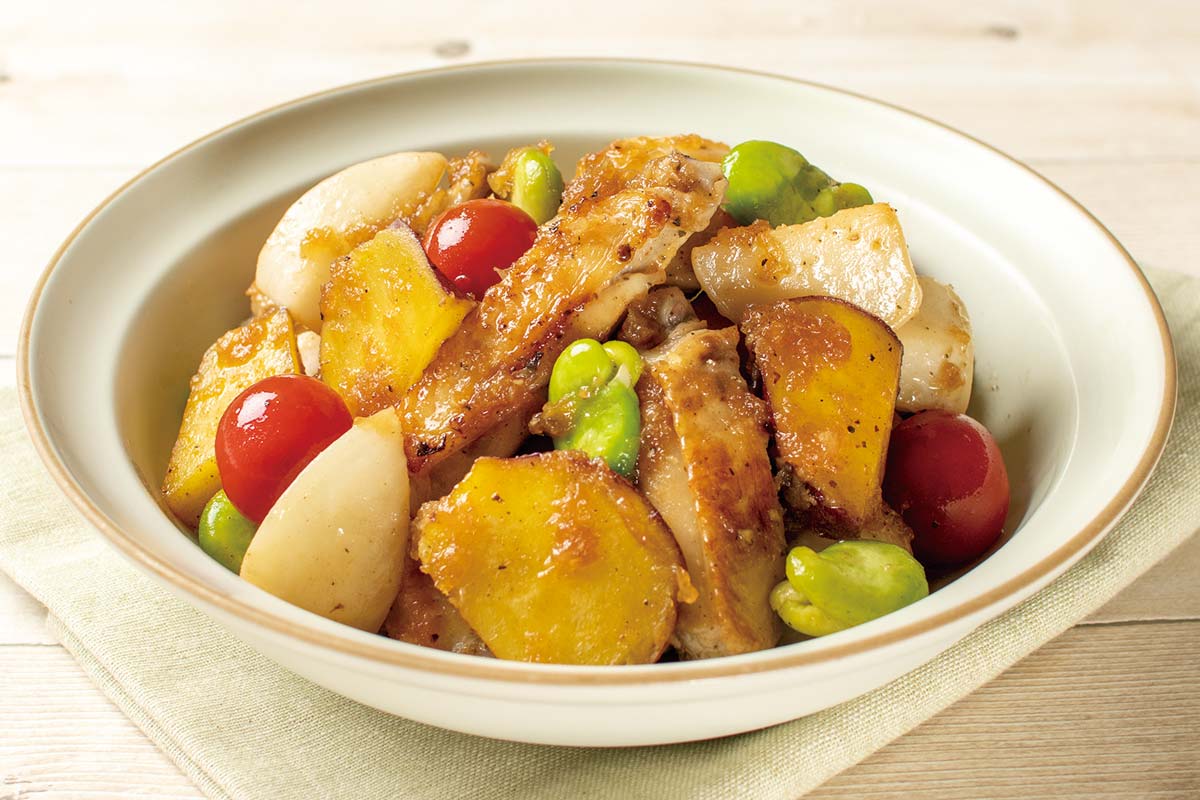 鶏スペアリブのホットサラダ