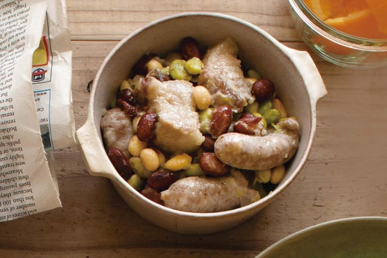 フェイジョアーダ（ブラジル黒豆のシチュー）のレシピ