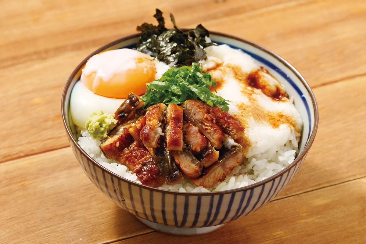 うなとろ丼