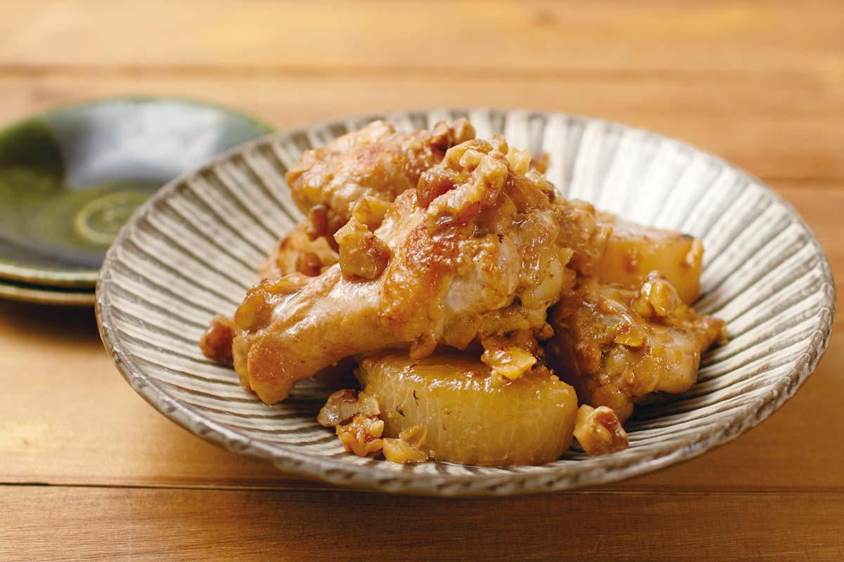 鶏と大根のくるみ味噌煮