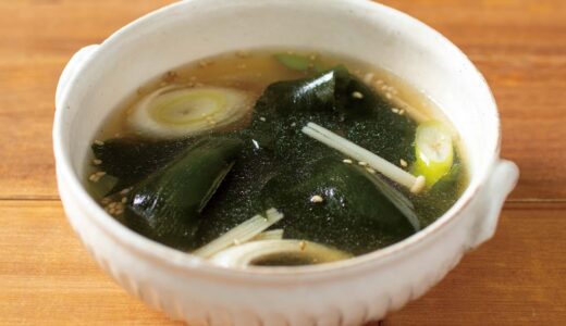 わかめとネギの中華スープ