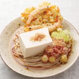 豆腐とかき揚げののっけそば