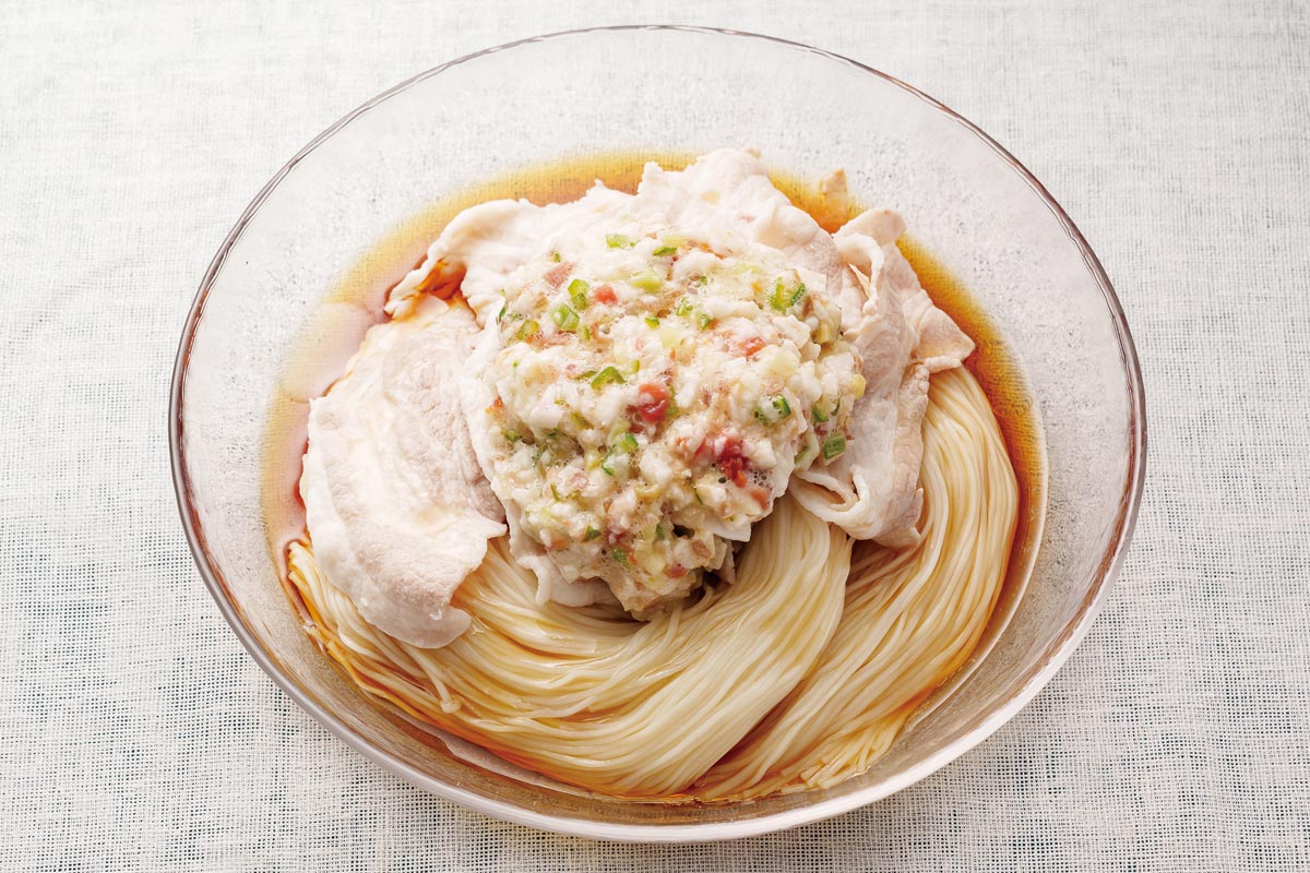 豚しゃぶと梅オクラのたたきそうめん