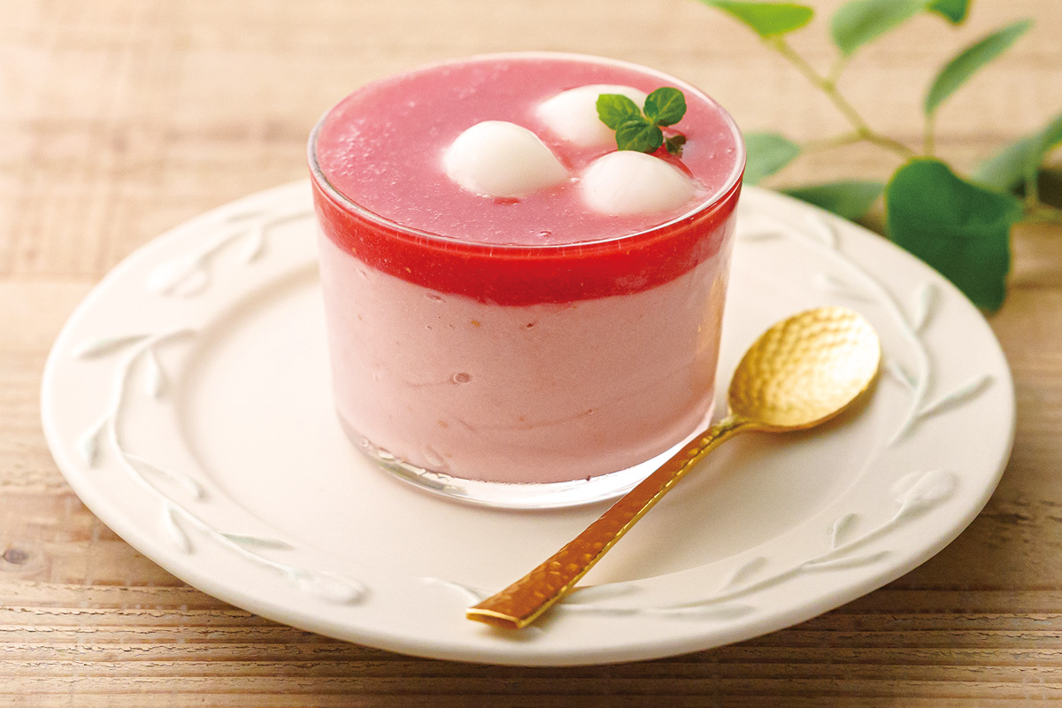 白玉入りいちごミルクプリン
