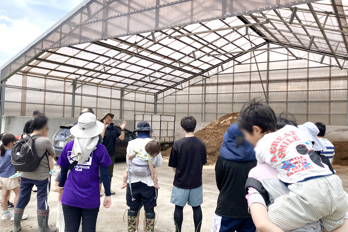 東北大の馬術部との連携で作っている堆肥の説明