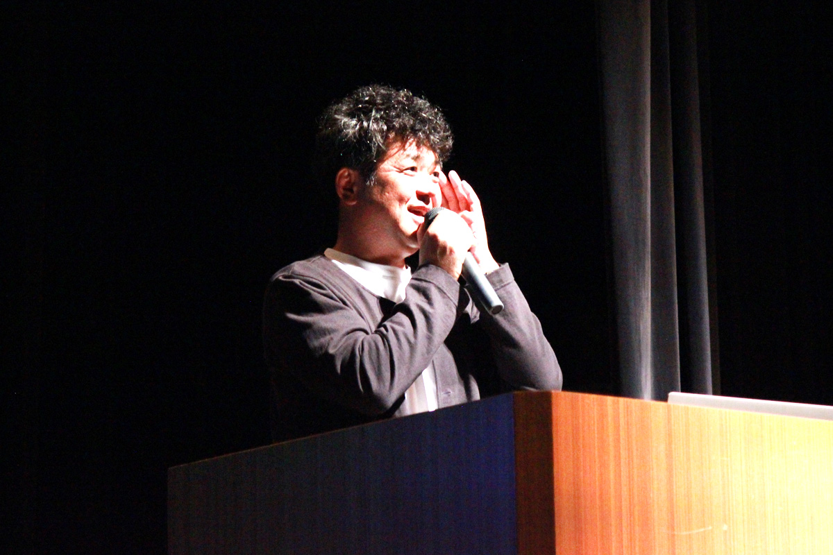 水中写真家・鍵井靖章氏 講演「青い地球(ほし)の生命の物語」