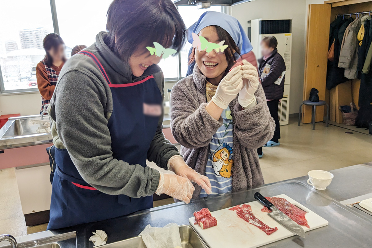 菅野食品さんの木綿豆腐に牛肉を巻いて