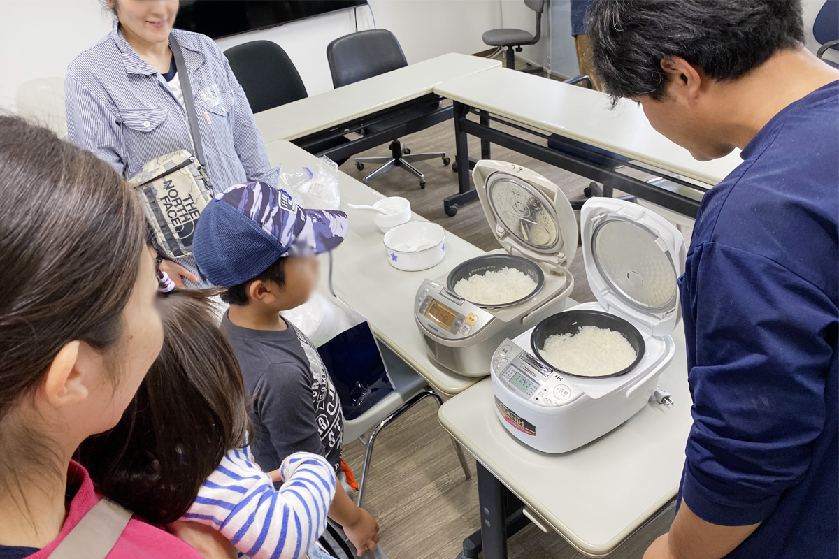 新しい事務所で新米の試食