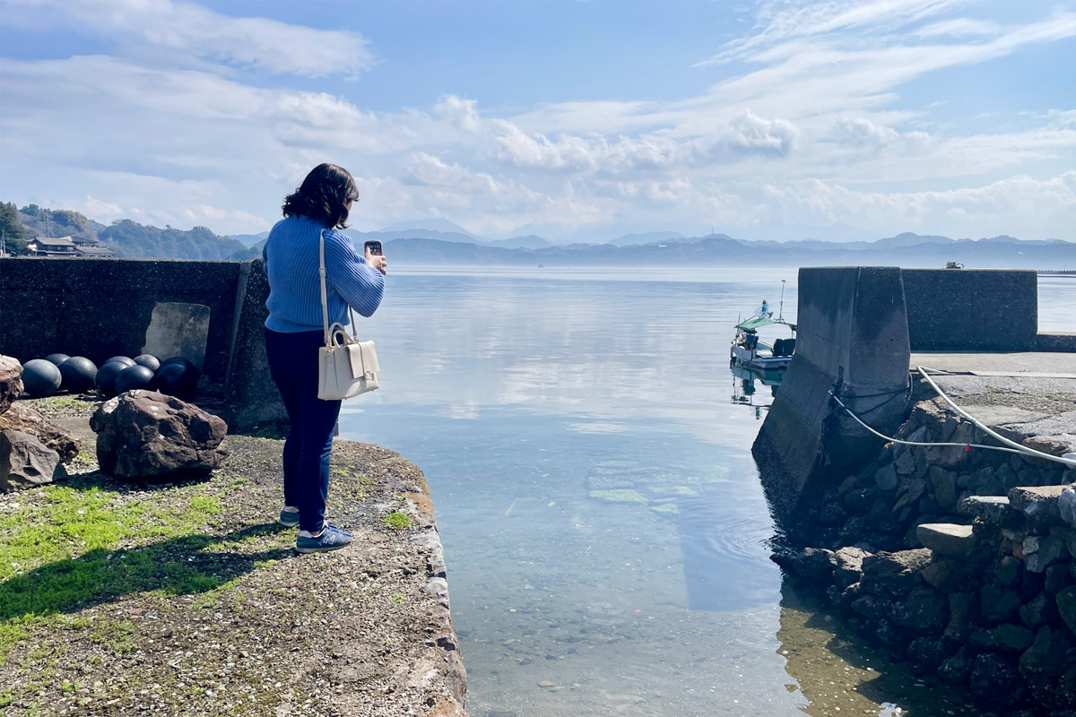 少し歩けばそこはもう海