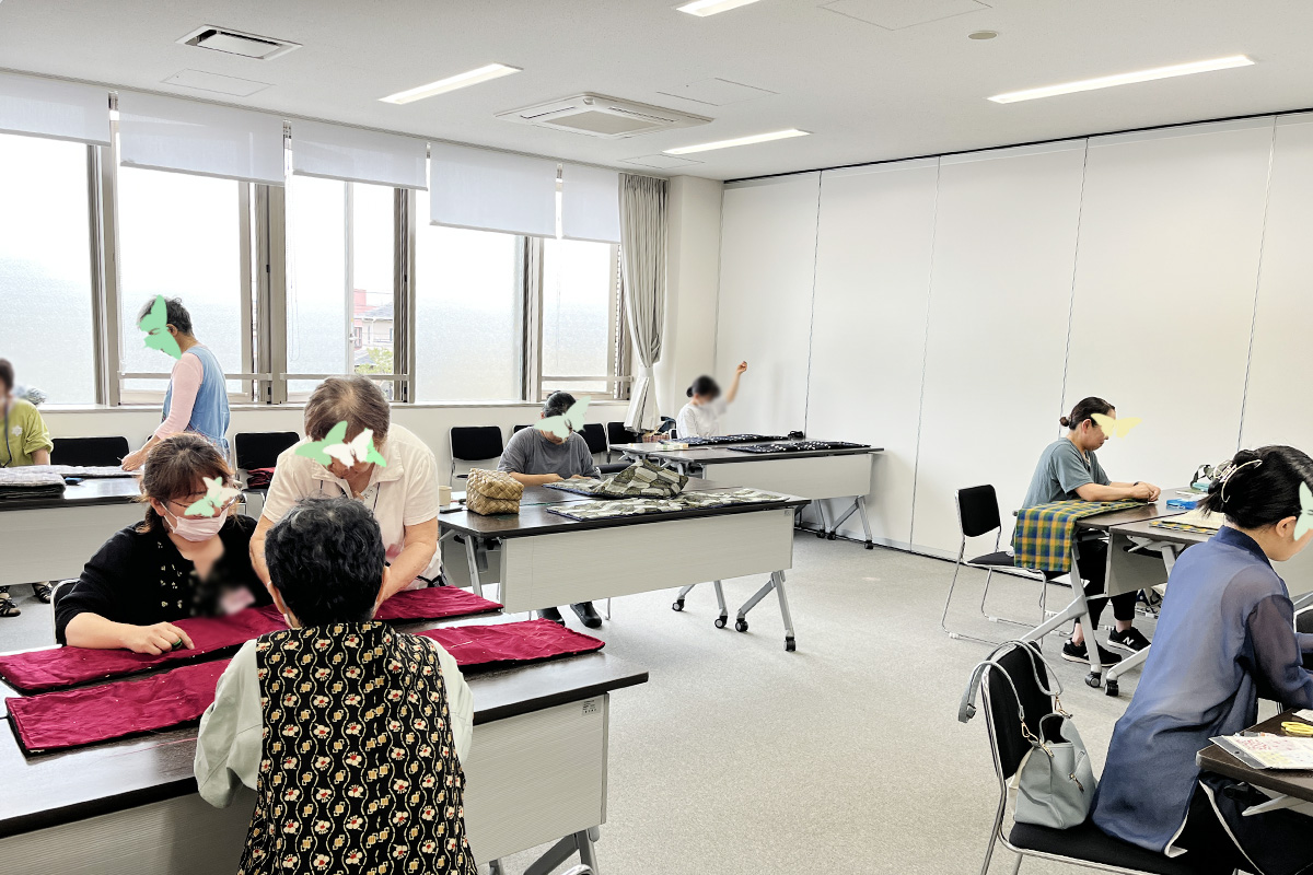 みんなでゆったりと手仕事時間