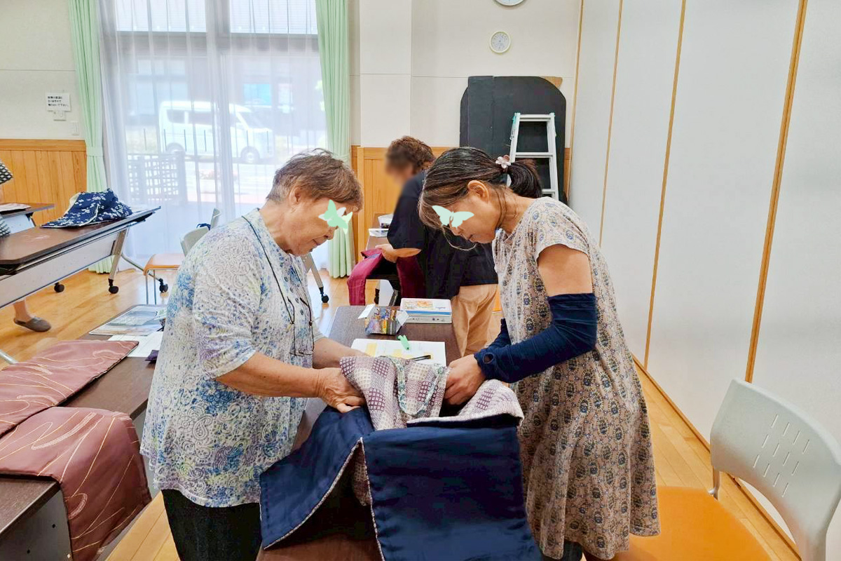 笑いが沢山な裁縫時間