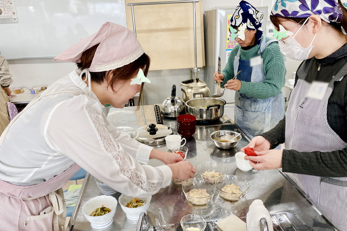 豆乳グルトと産直いちごのコラボ