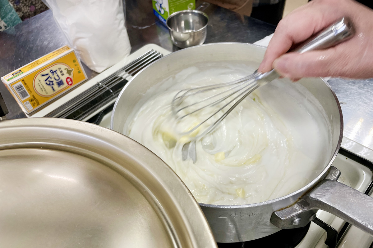 ホワイトソースにバターが入り、ますます美味しく