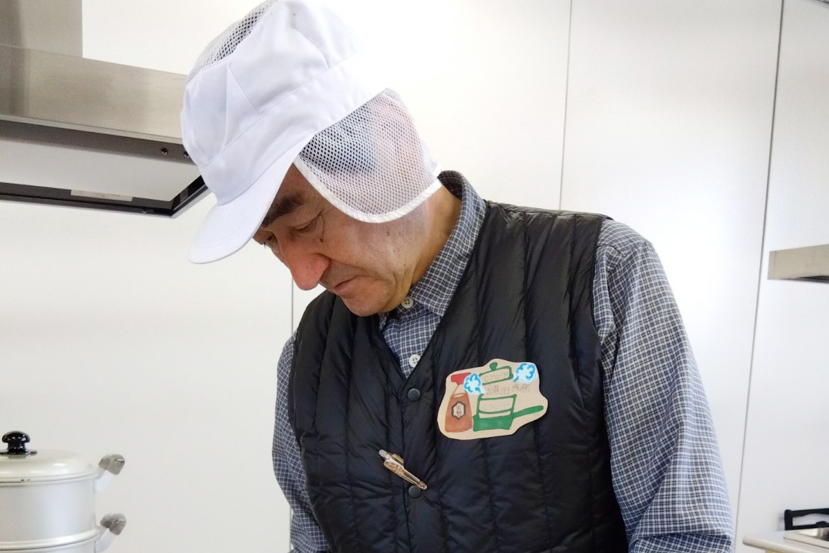 鎌田専務も調理に参加♪