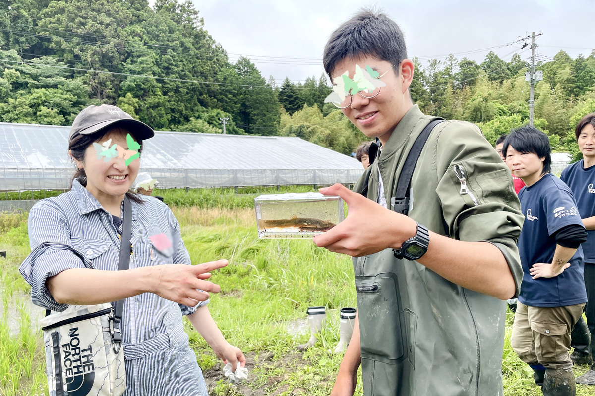 東北大の学生さんが大物ドジョウをつかまえた!