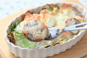 ボロニアソーセージと野菜の簡単グラタン