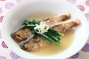 ぶりの青菜スープがけ