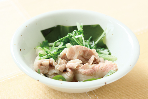 豚肉と塩蔵こんぶのしゃぶしゃぶ