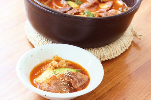 牛焼肉用を使った夏のチゲ