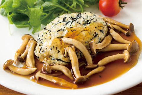 鶏ムネ肉の豆腐ひじきハンバーグきのこ和風あんかけ