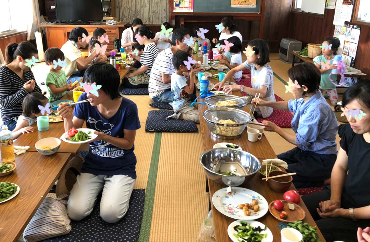 賑やかな会食