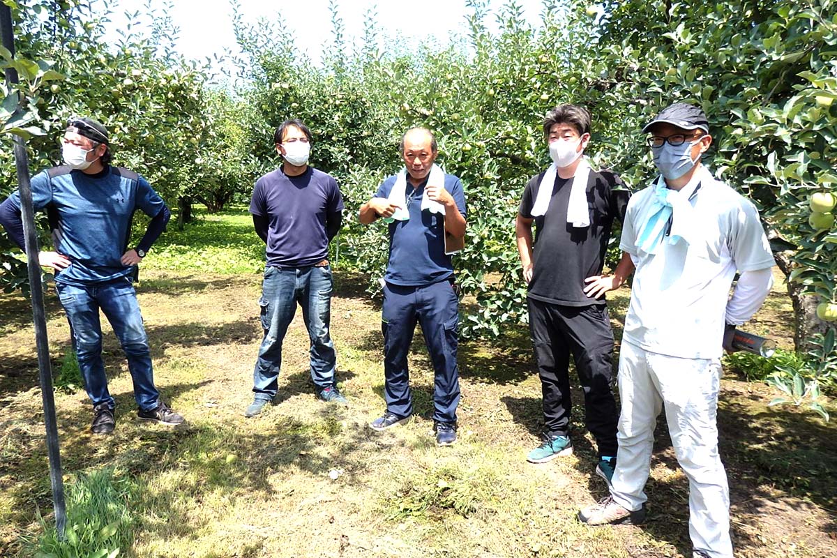 天童果実同志会・生産者の皆さん