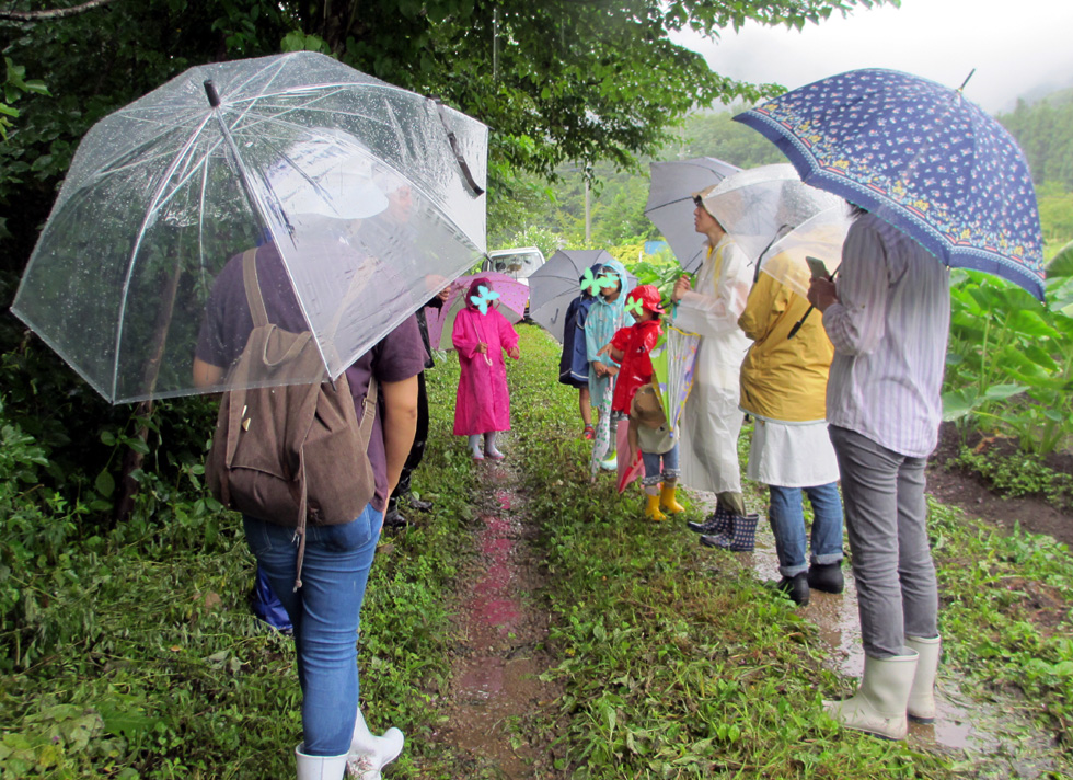 雨の中、秋保ゆうきの会さんへ訪問