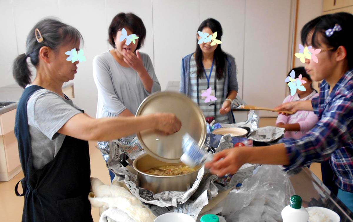 鍋の蓋を開ける瞬間