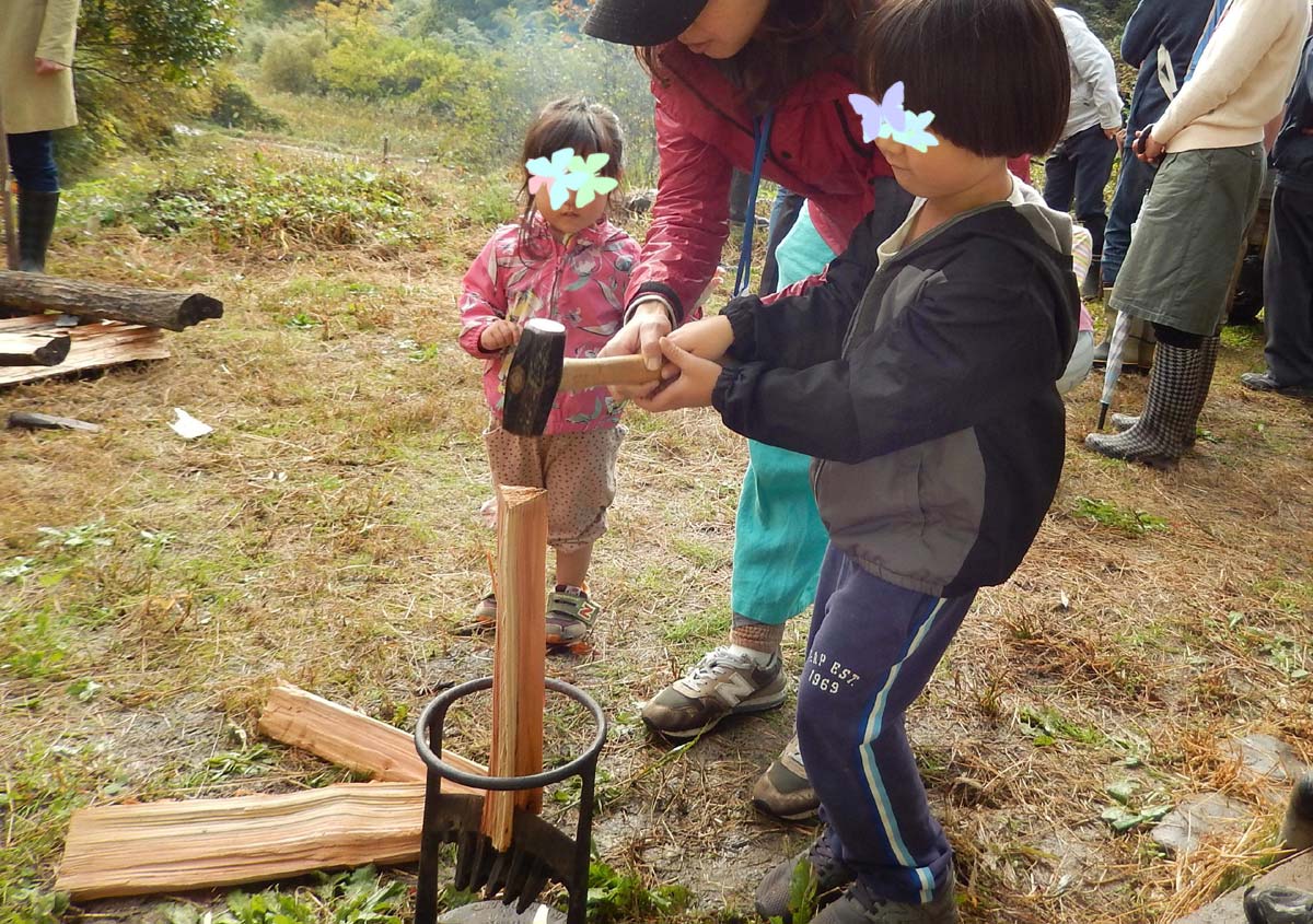 子どもでもできる焚き付けづくり